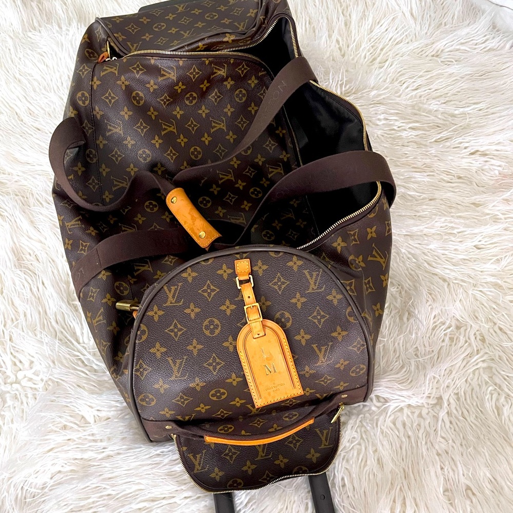 LOUIS VUITTON Monogram Neo Eole 65.